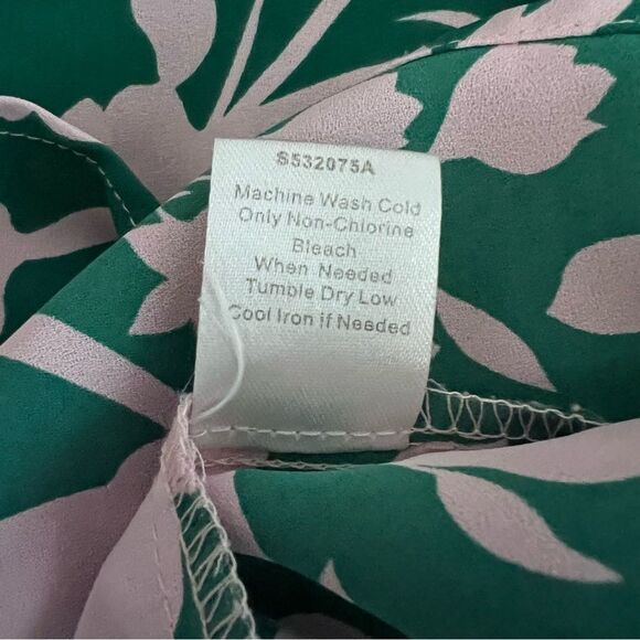 Market & Spruce Sabrina Ruffle Split Neck Blouse Size XXL - Picture 7 of 7